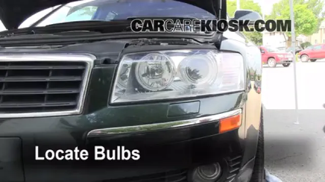 2004 Audi A8 Quattro L 4.2L V8 Lights Turn Signal - Front (replace bulb)